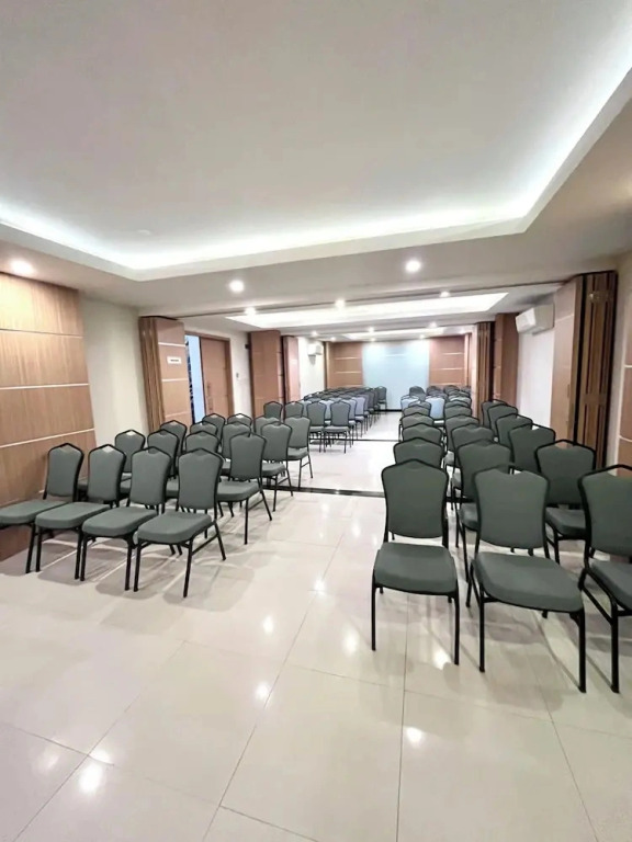 Serra Hotel Batam
