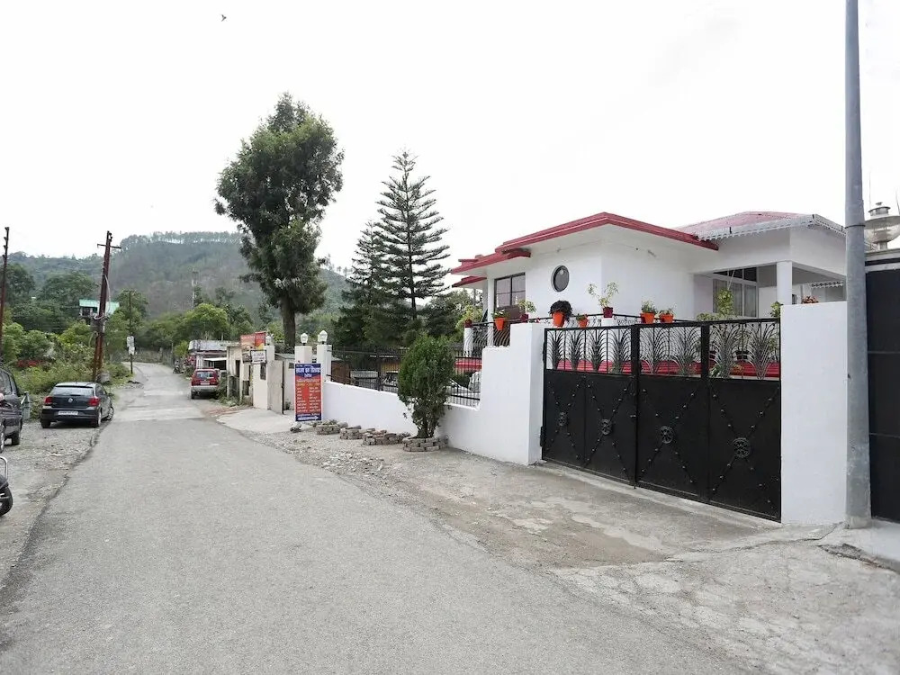 Alinda Guest House By OYO Rooms