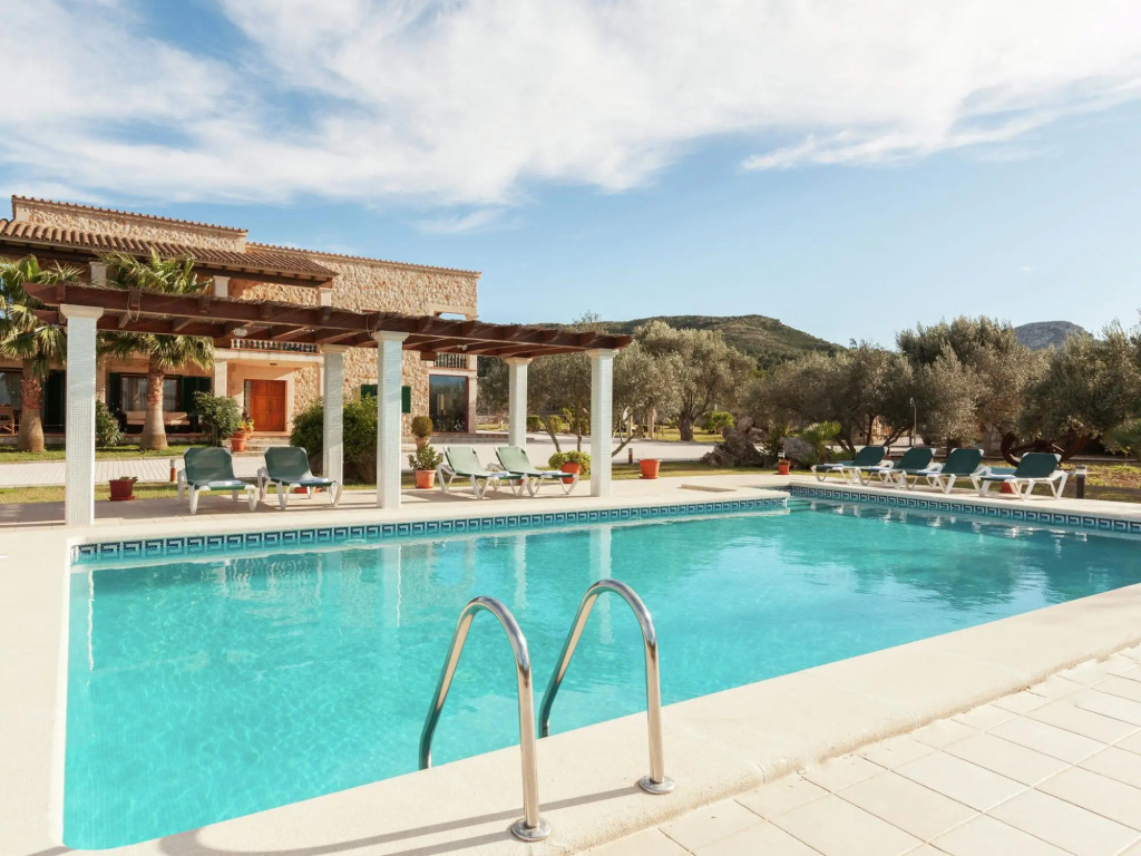 Country house with private pool 3 5 km from Alcudia and the sea