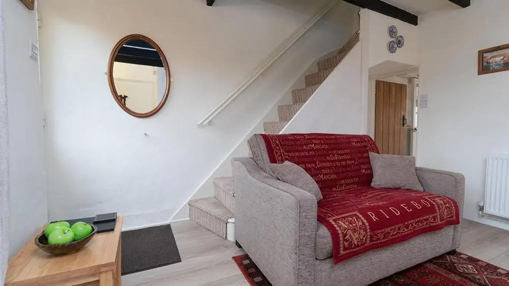 Ty Doli Cottage, rural location just outside Conwy town