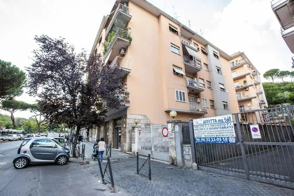 Gregorio VII Halldis Apartment
