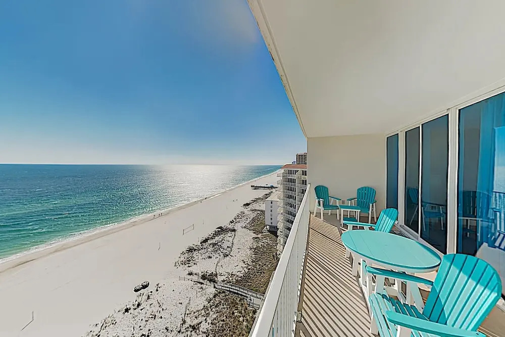 New Listing! Gulf-front Getaway W/ 2 Pools & Gym 1 Bedroom Condo