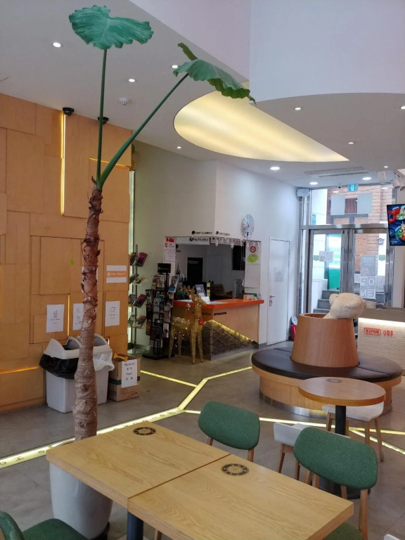 Bound Hostel
