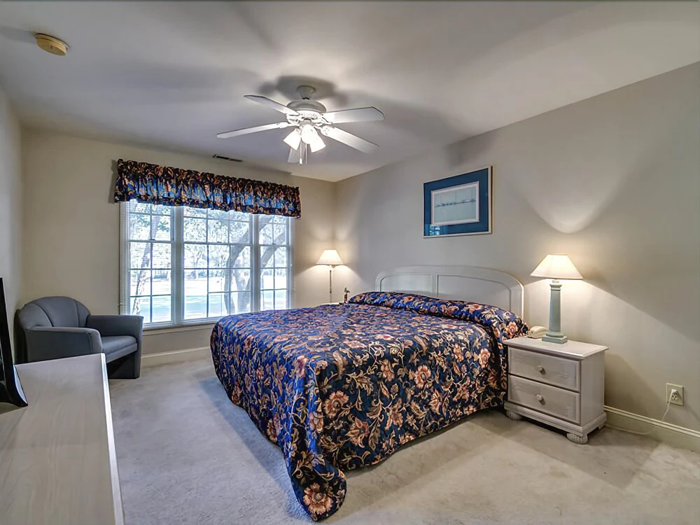 #200-3 Stillwood Drive 2 Bedrooms 2 Bathrooms Condo