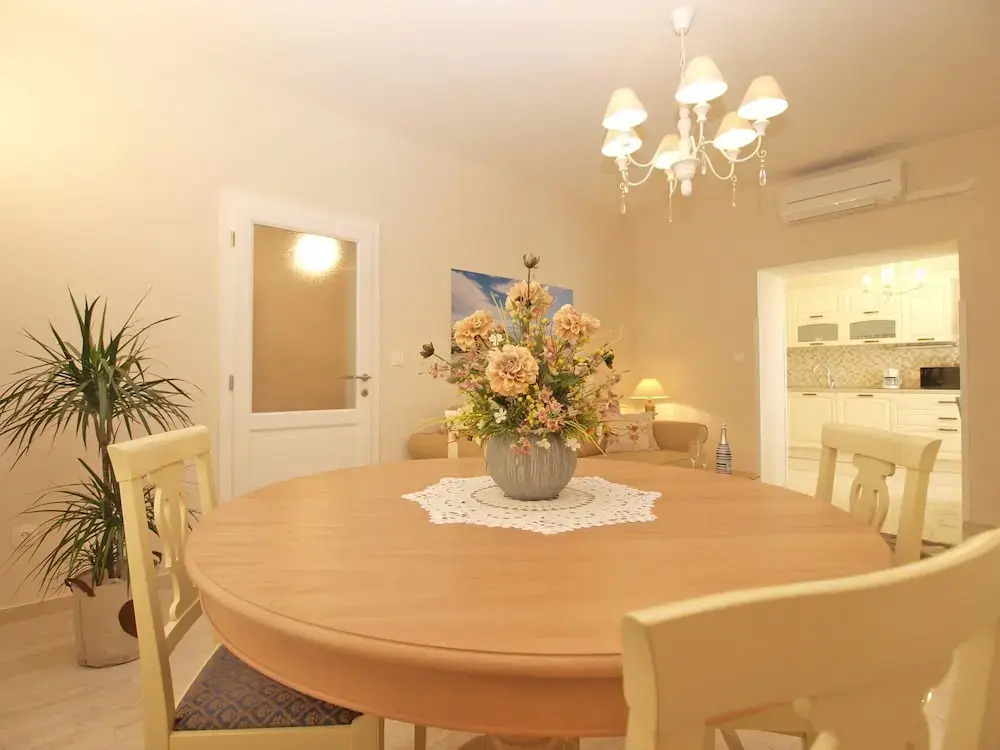 Apartment 1654
