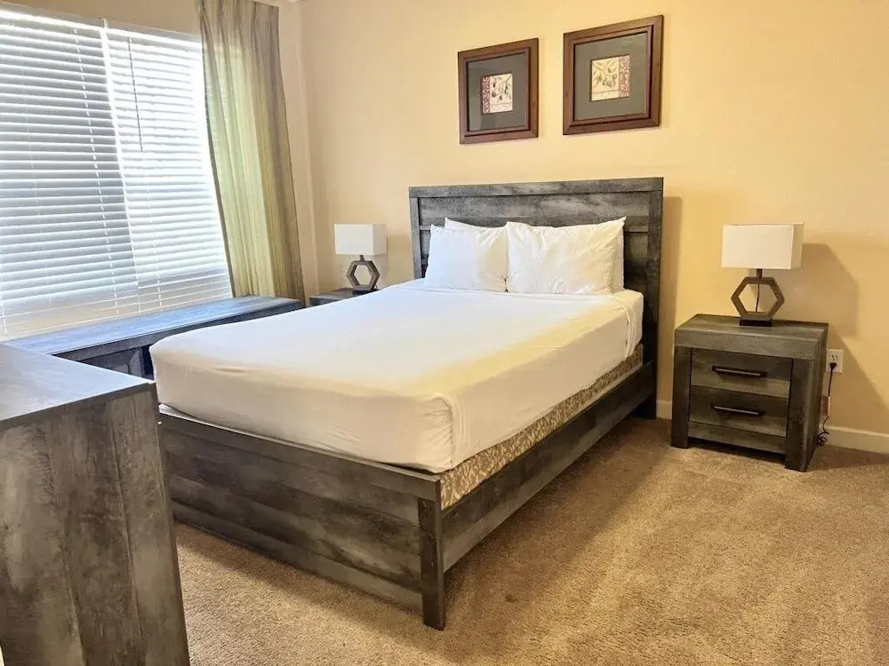 Beautiful 2 Bed Condo In Tuscana Resort 2 Bedroom Home by RedAwning