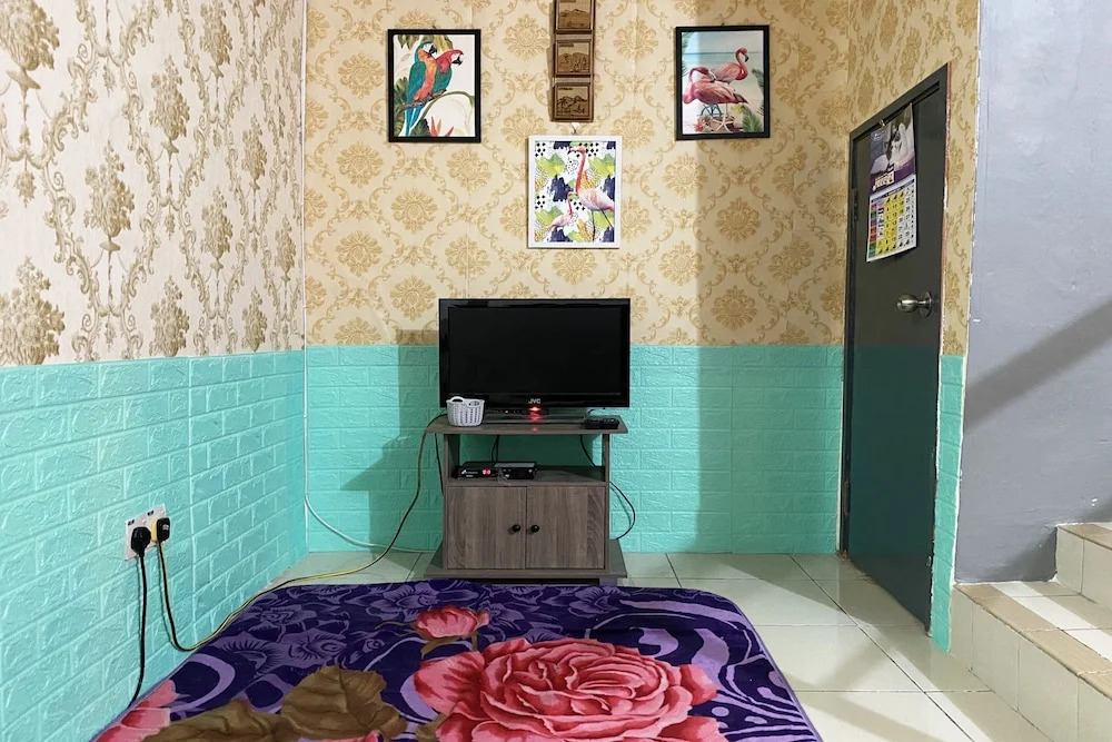 OYO 90198 Aleesya Homestay