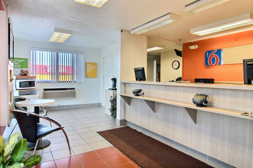 Motel 6-Fargo, ND - West Acres - North Fargo