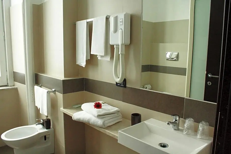 San Max Hotel