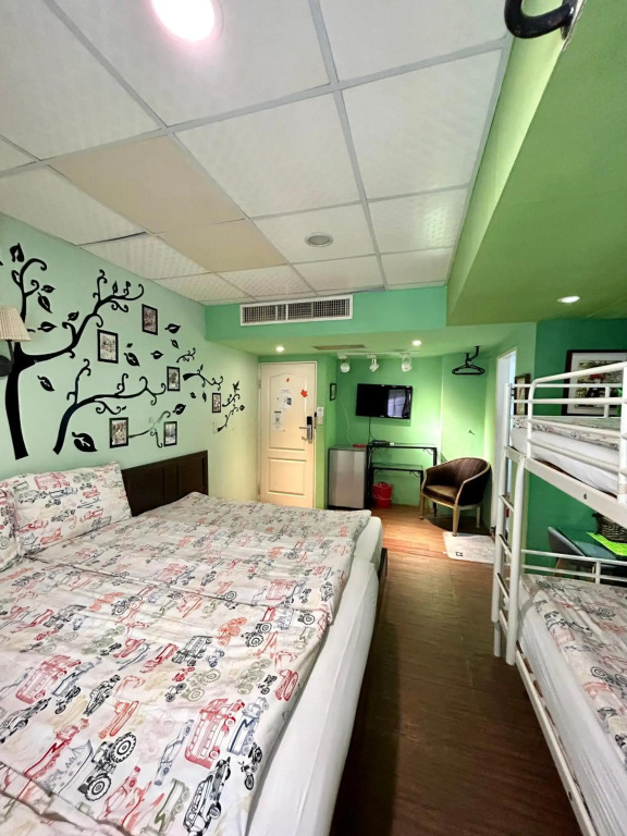Taipei Triple Tiger Inn