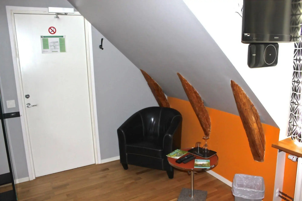 Magles Smiley Inn