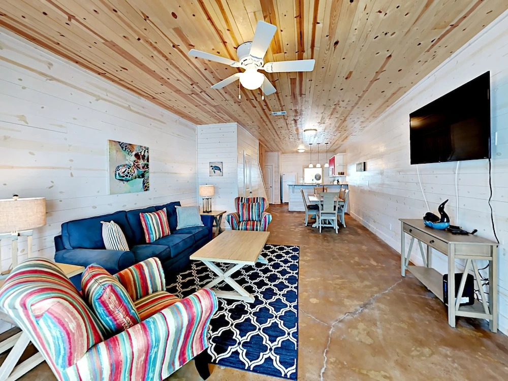 The Commons #403 - Three Bedroom Townhome
