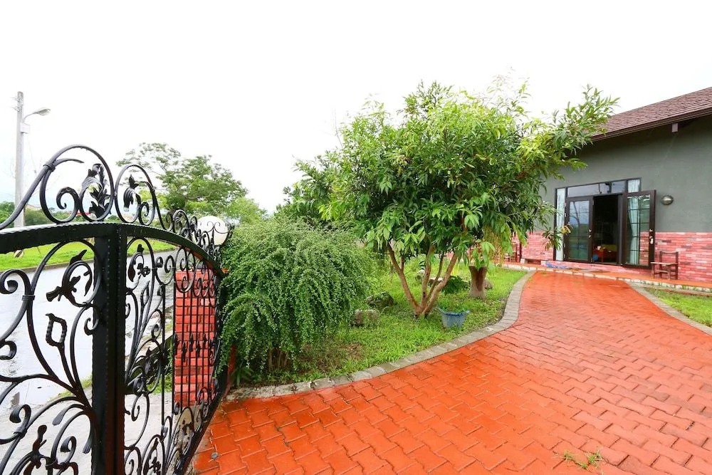 La Fericita Herb House
