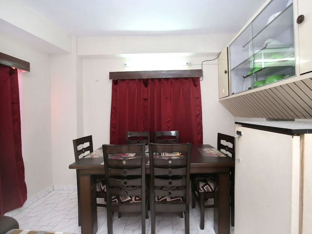 OYO 10404 Home 3BHK Mall Road Shimla