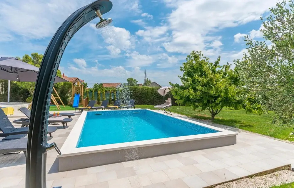 Beautiful Home in Gorica With 4 Bedrooms, Wifi and Outdoor Swimming Pool