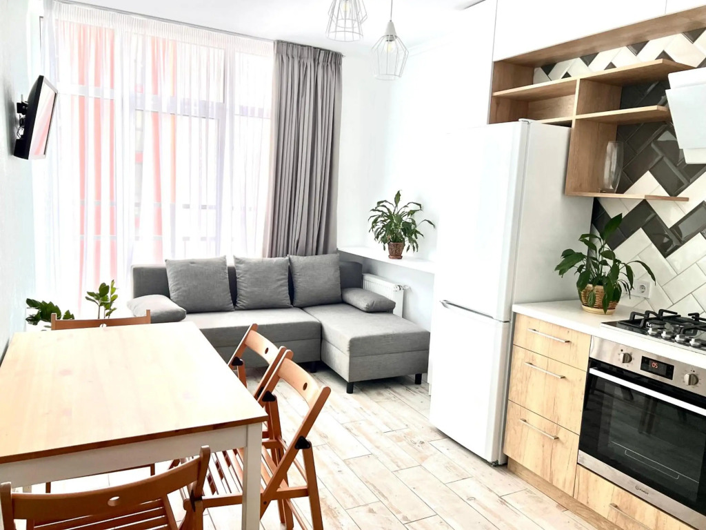 Beautiful apartment in a new building in the center
