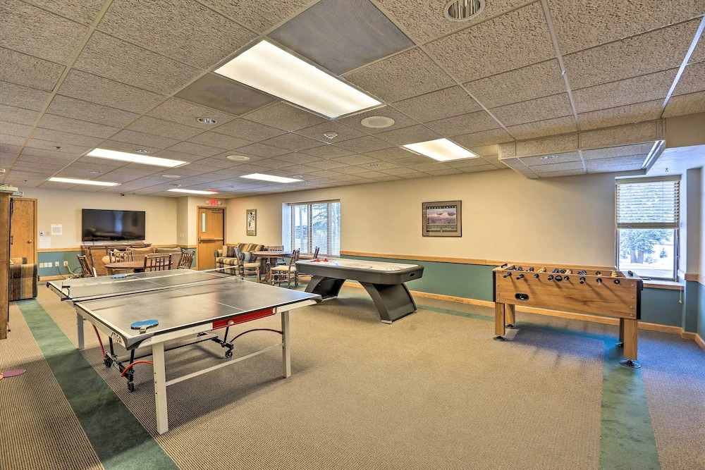 Ski-in/ski-out Studio at Winter Park Base!