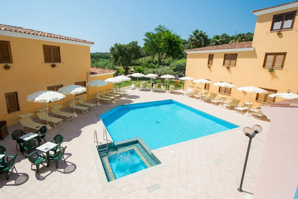 Idyllic Residence Cala Viola Studio Sleeps Num1371
