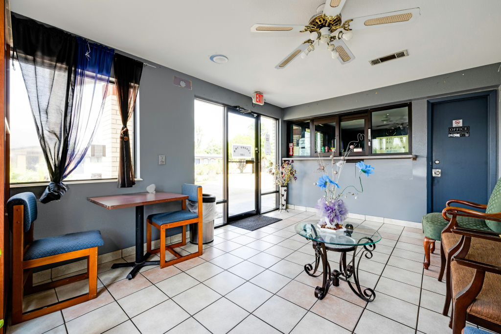 Hotel O Luxury Inn Channelview Baytown I-10