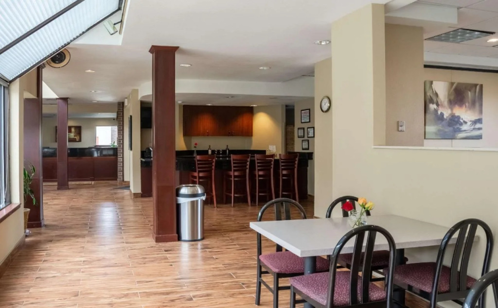 Clarion Inn