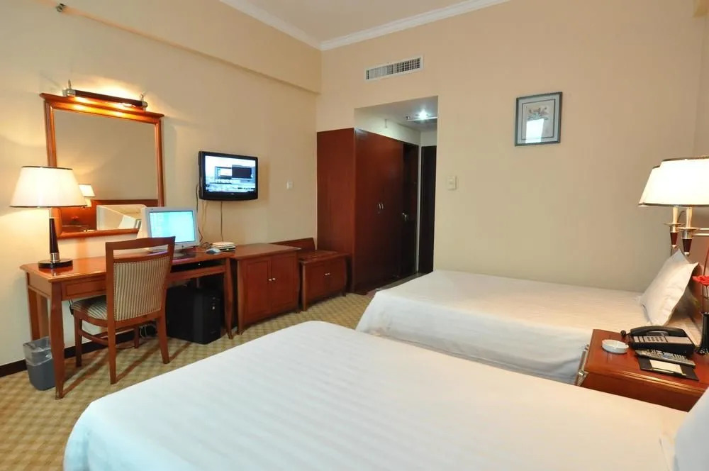 Jiayan Hotel