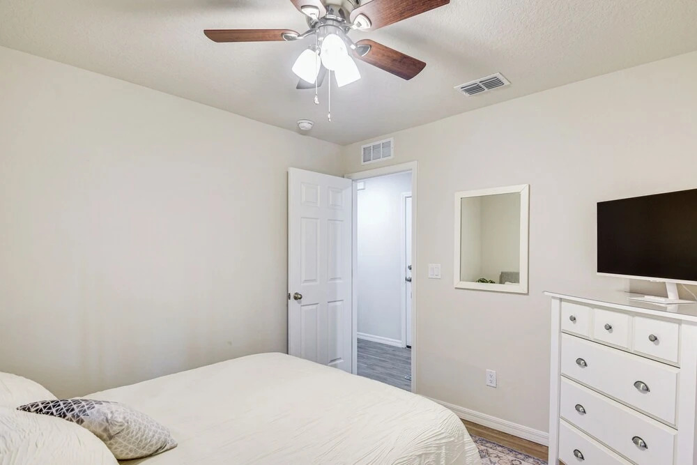Palm Coast Duplex w/ Screened Patio, Near Beaches!