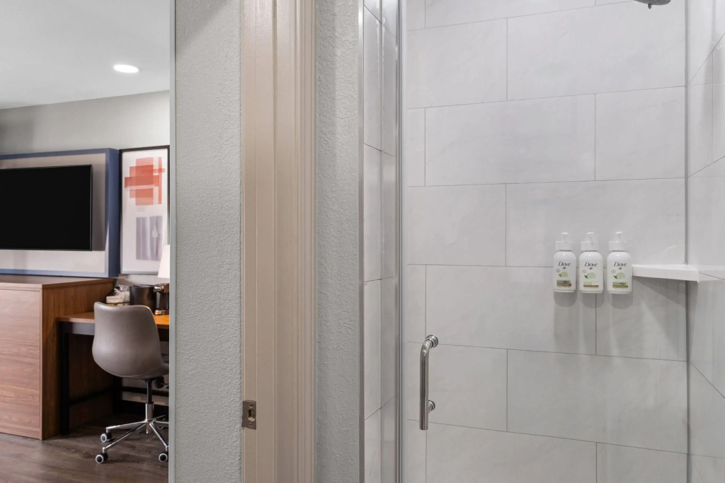 AmericInn by Wyndham Urbana Champaign University Area