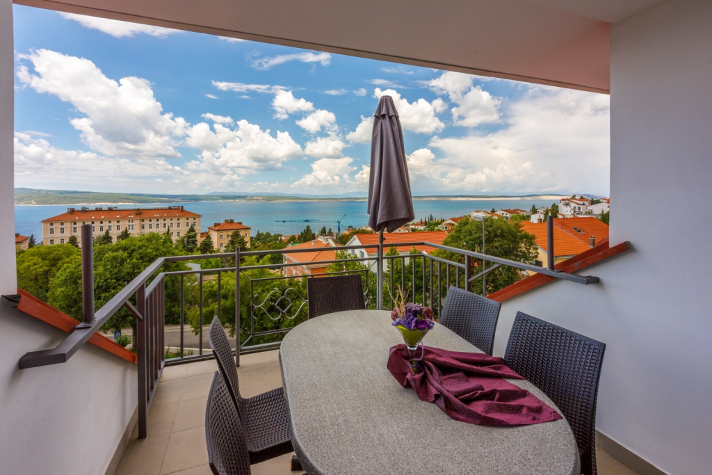 Apartment Colorful - modern Apartments: A2 ljubicasti Crikvenica, Riviera Crikvenica