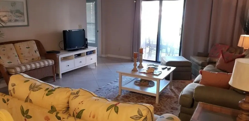 Sea Place 13137 2 Bedroom Condo by RedAwning