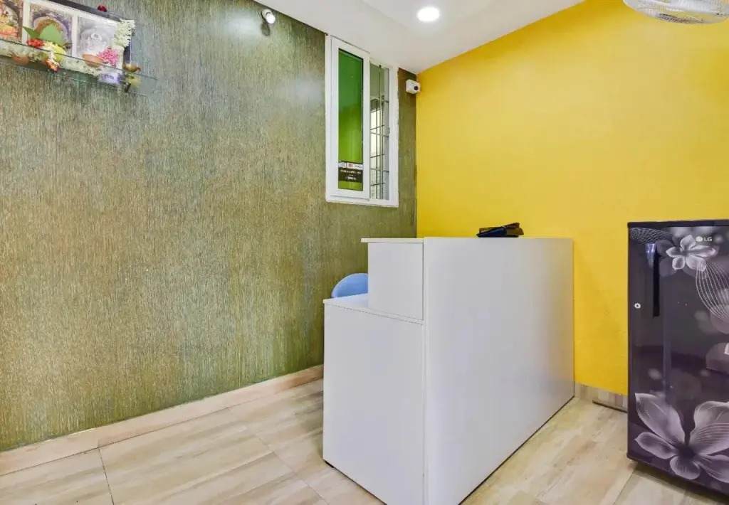 OYO 13043 Sree Sai Suites