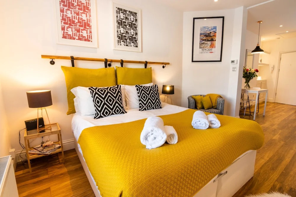 Plymouth Boutique Apartment