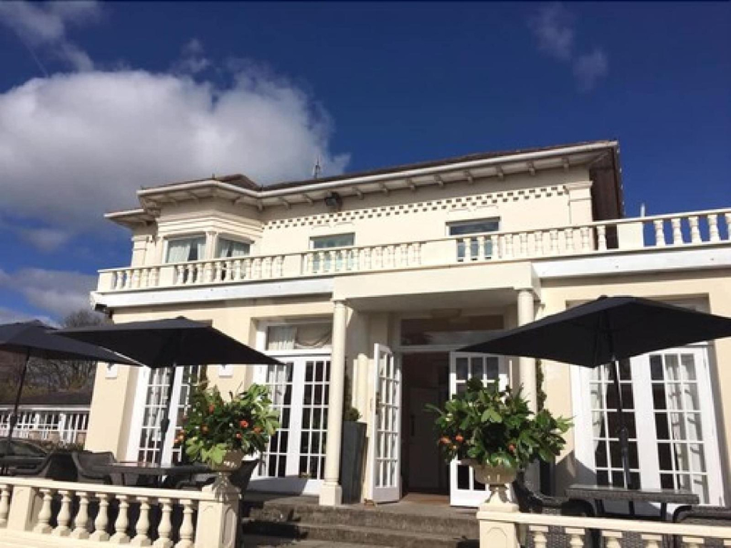 Munstone House