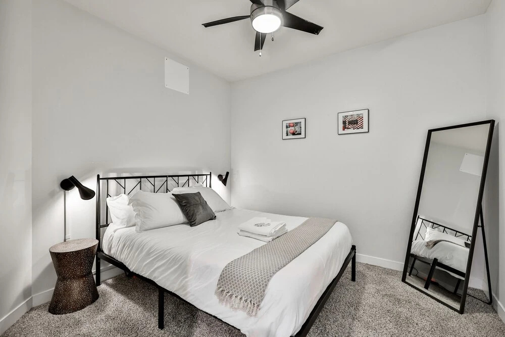 Steelyard - Modern Soulard Apts with Pool by Zencity