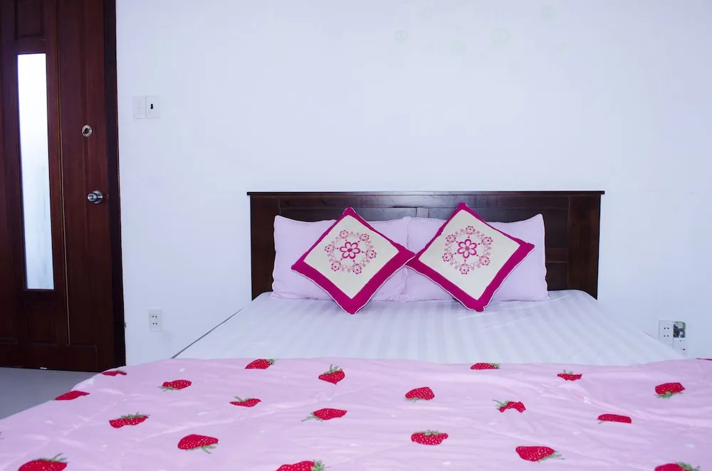 Anna Luxury