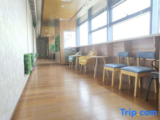 Yunqi Select Hotel
