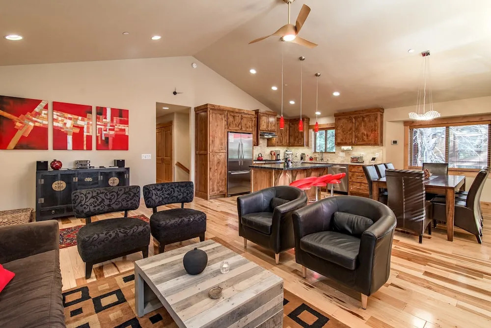 Tahoe Donner Home by RedAwning