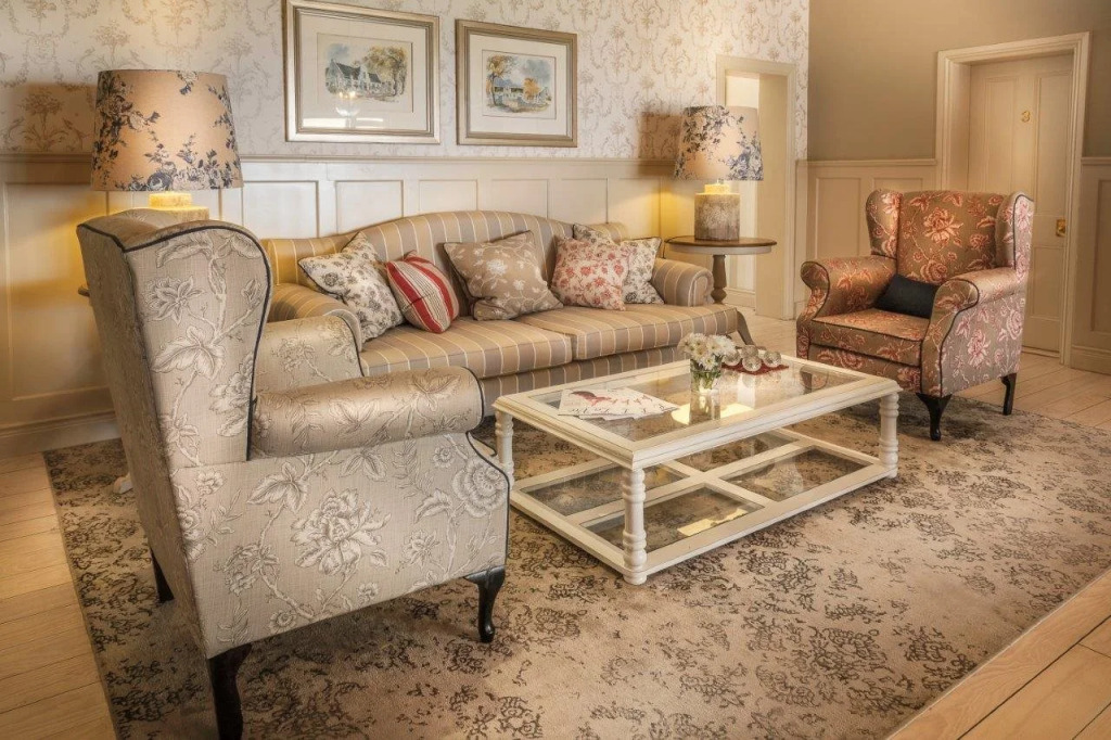 Avenues Guest House
