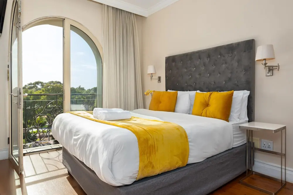 Cape Royale Luxury Apartments by Stay In Luxury
