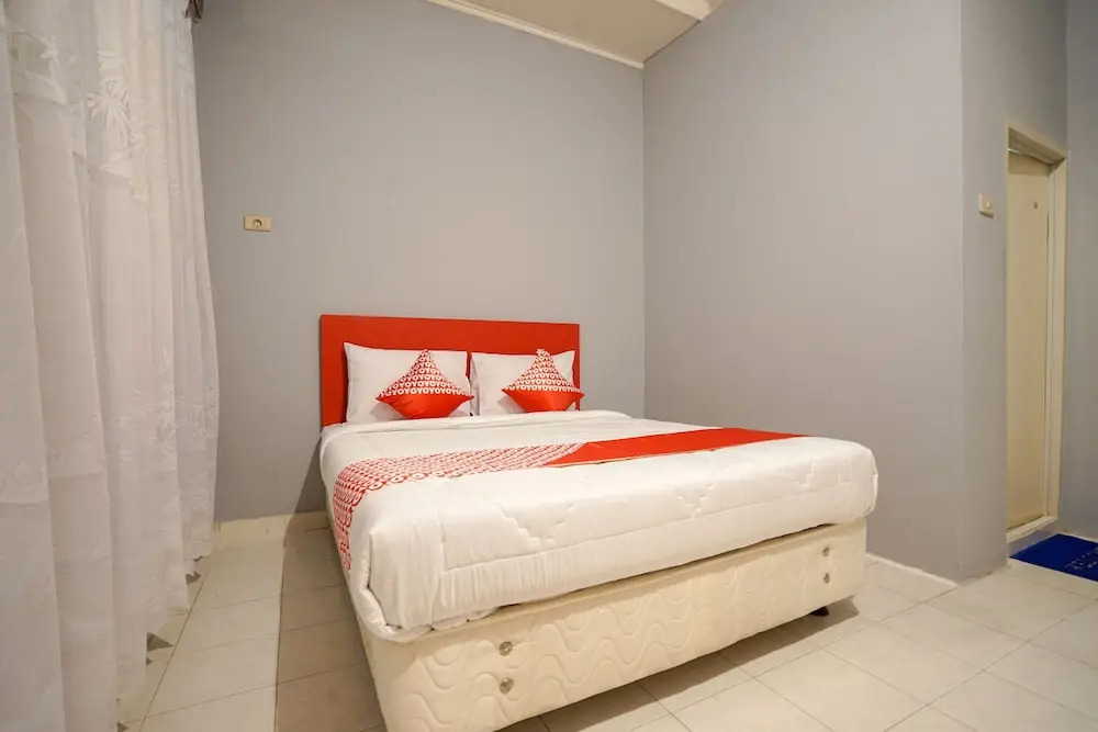 Oyo 1026 Cendrawasih Homestay