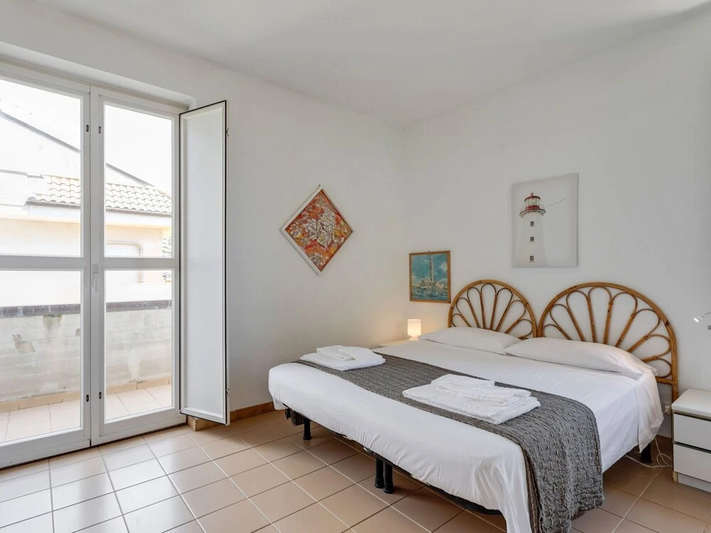Splendid Holiday Home in Pozzallo With Garden