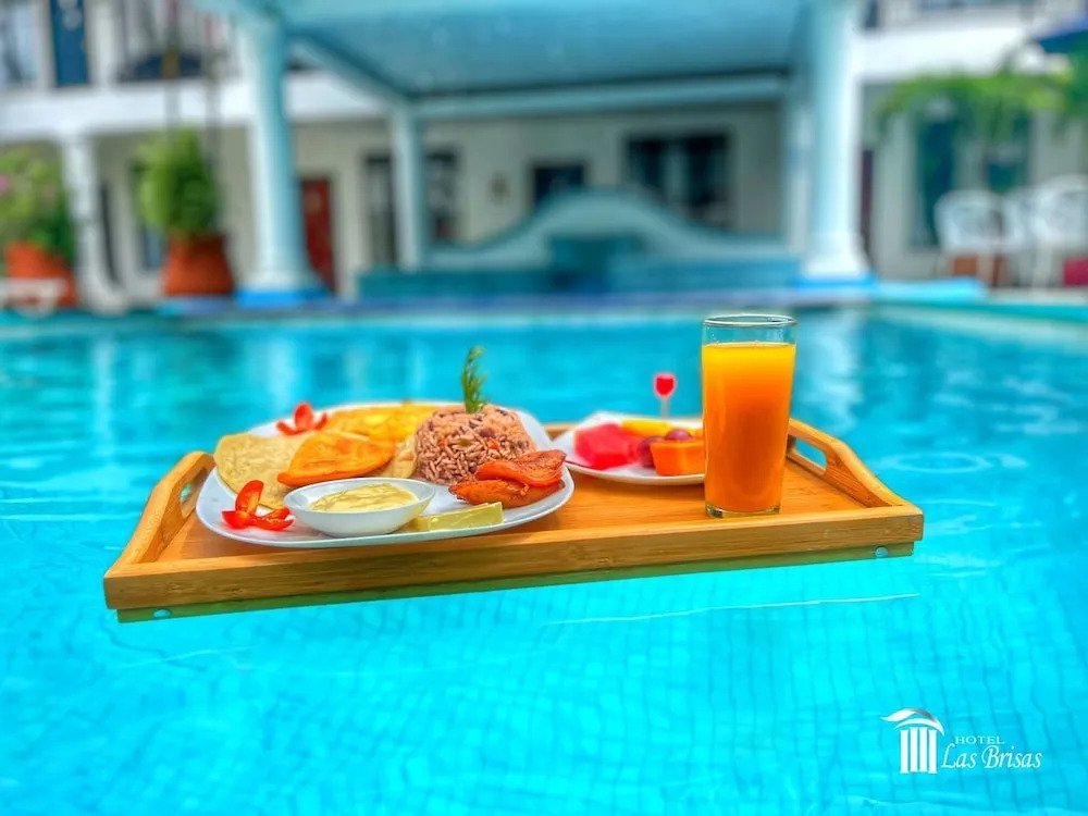 Hotel Las Brisas