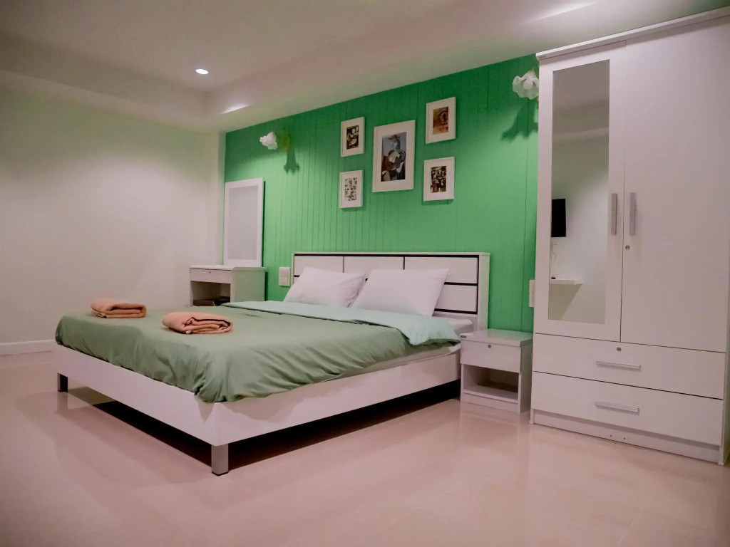 UJ Apartment