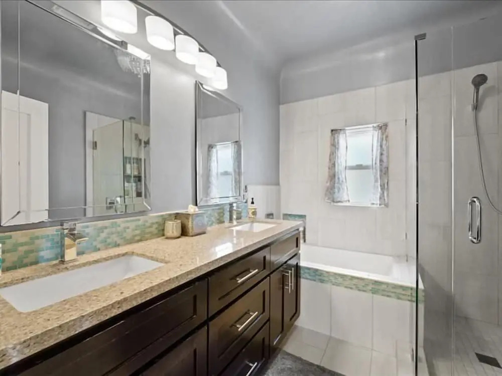 Relax & Getaway - Chic Belmont Shore Duplex