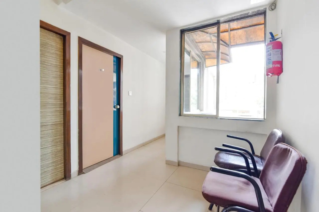 FabHotel Raj Ratna - Nr Ashram Road