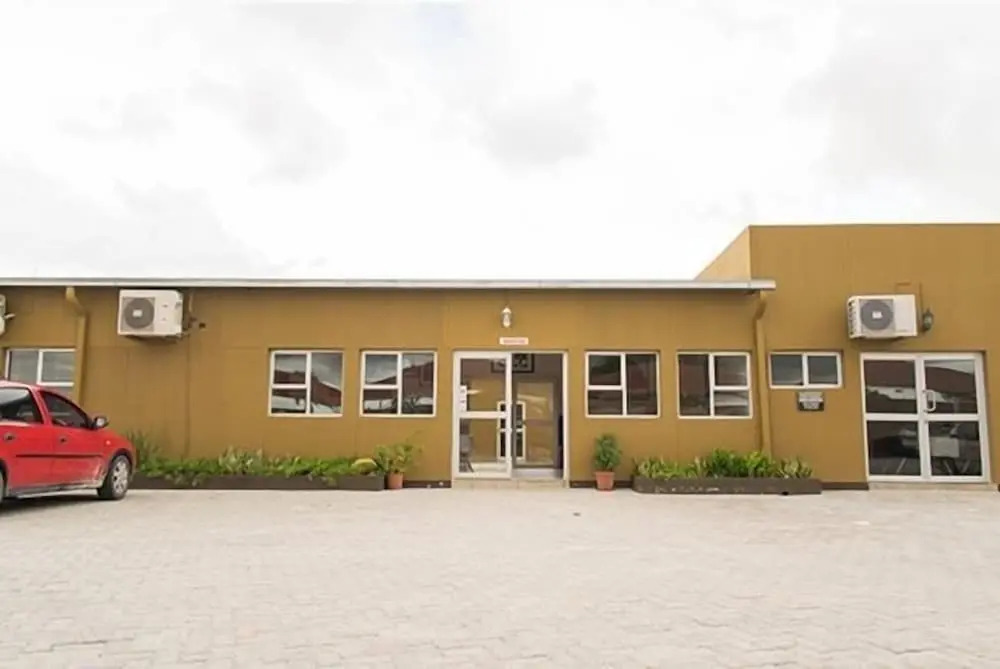 Ekamuti Town lodge