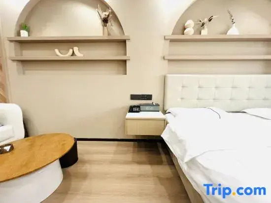 Wuhan Nanjing Garden S High-altitude Hotel (Hankou Railway Station Oceanwide CBD Branch)