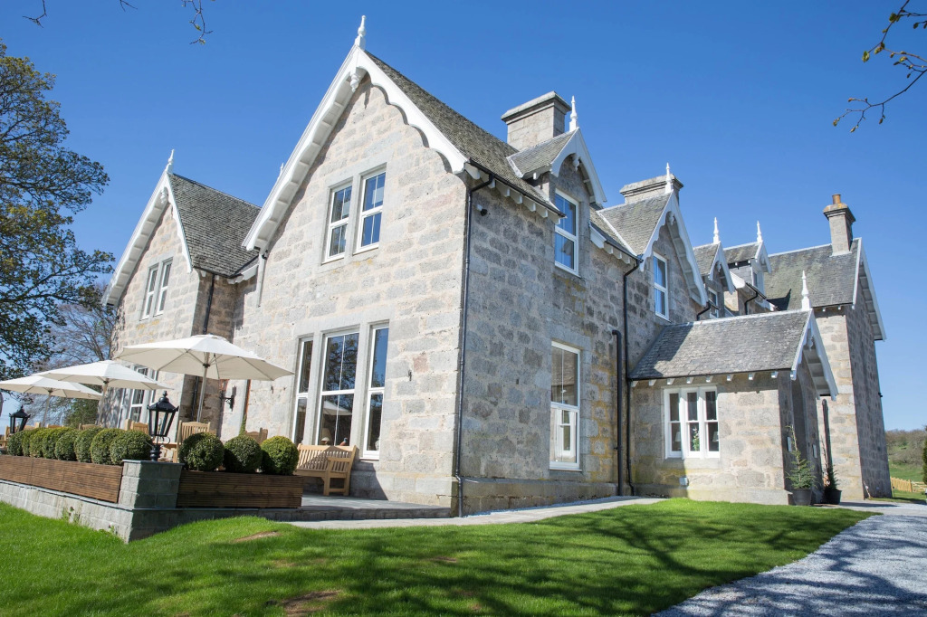 Muckrach Hotel