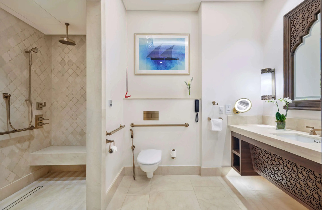 Hilton Salwa Beach Resort and Villas