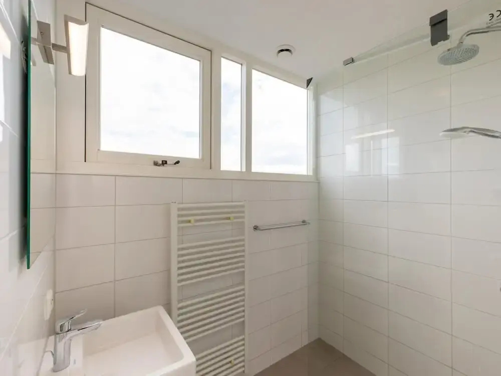 Enjoy Luxury and Comfort in Holiday Villa Kavel 10