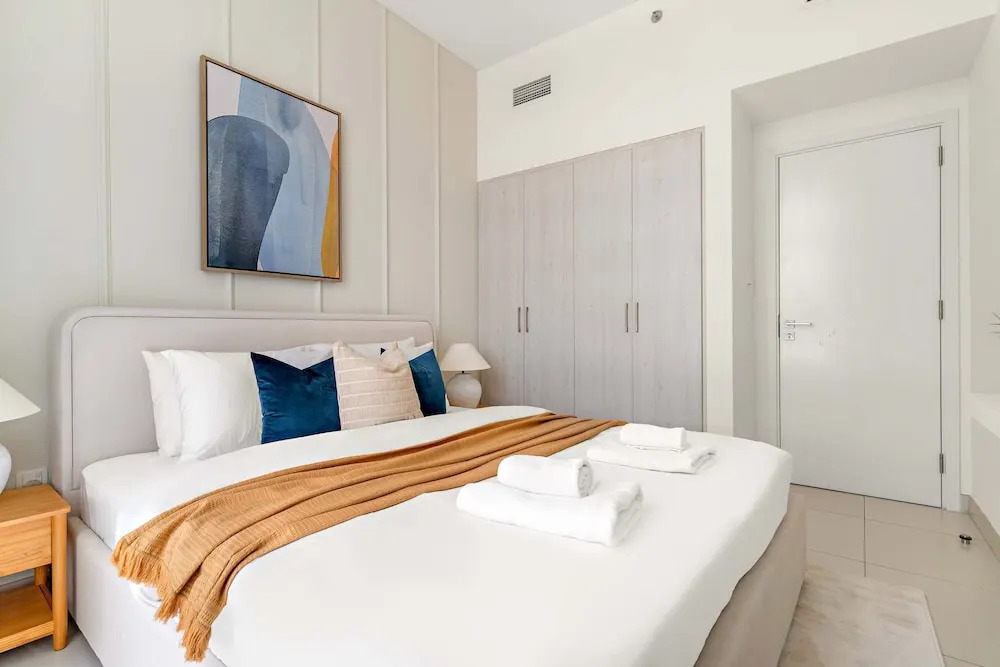 Silkhaus Luxurious 3BR Maid Dubai Hills